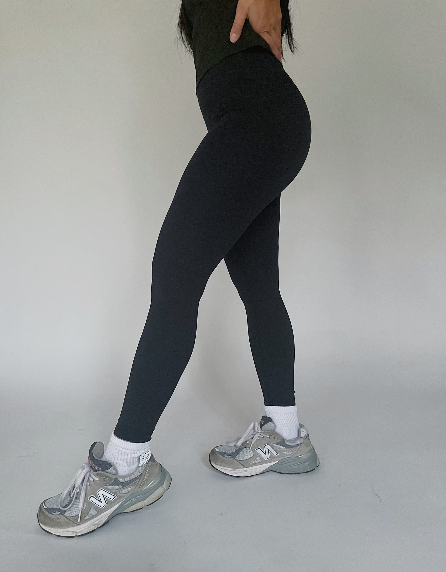 Imperishable - Leggings in Black