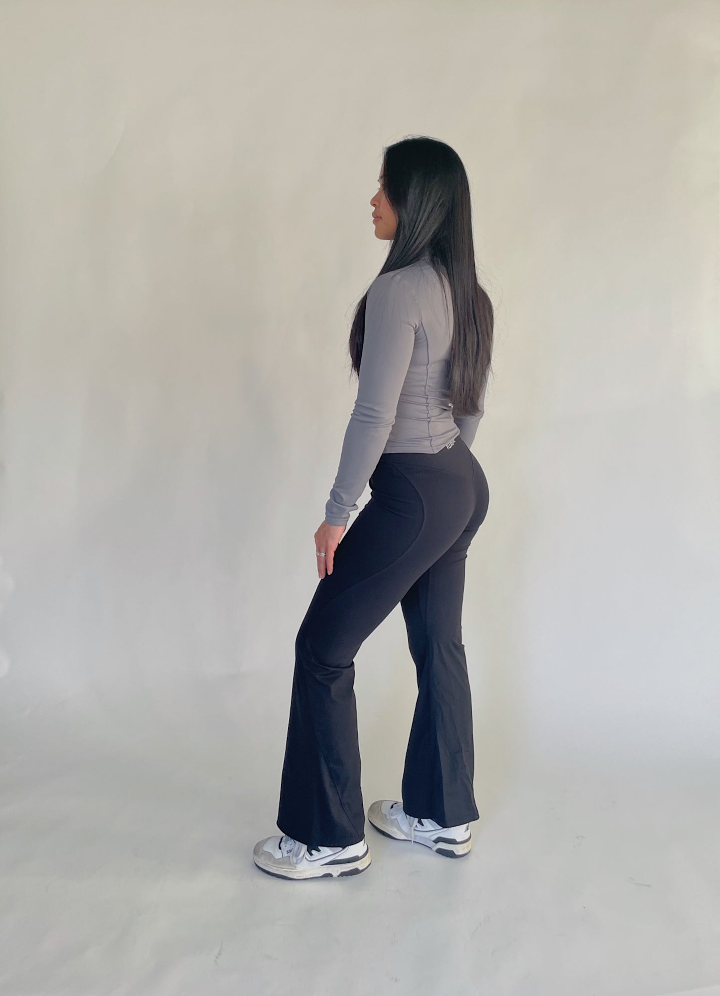 Great Mercy - Flare Leggings in Black