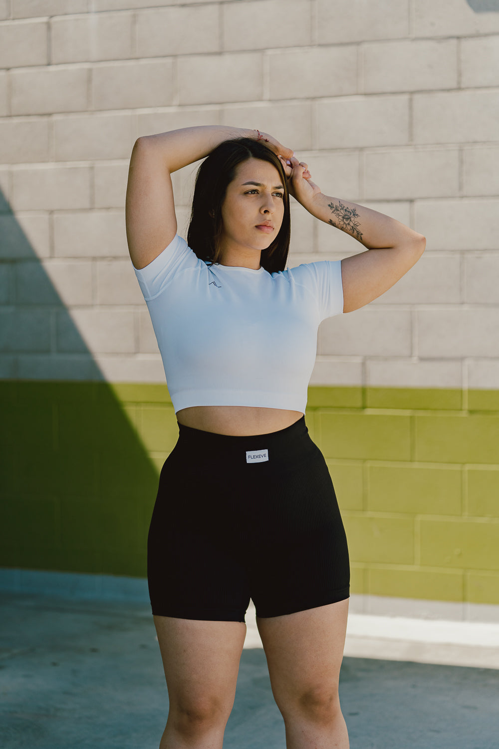 Cloud Chaser- Seamless cropped top in white